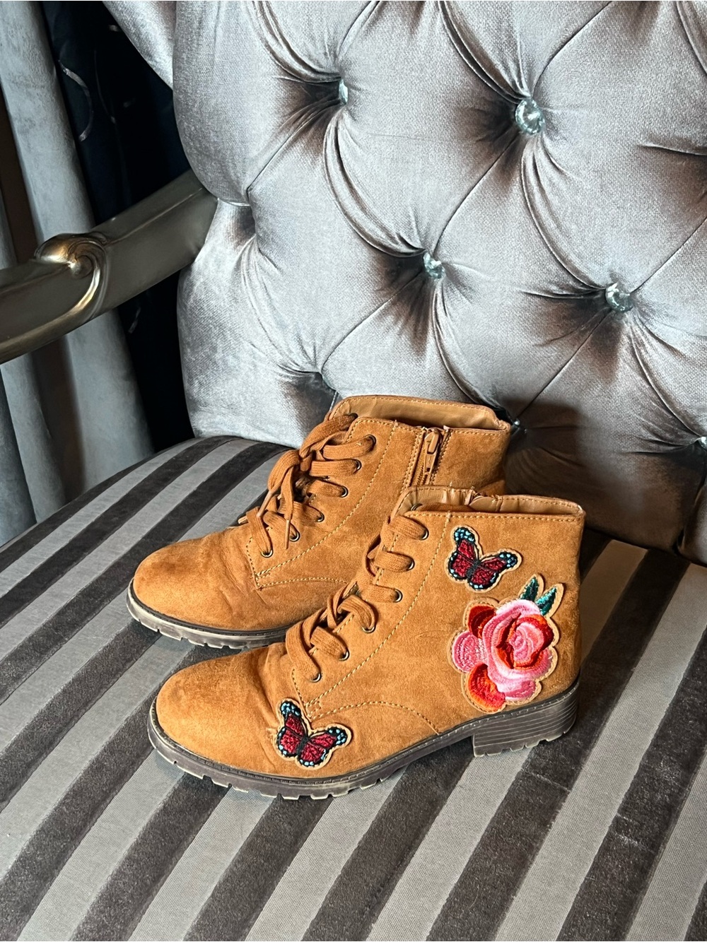 🥾 American Heritage Embroidered Combat Boots 🌸🦋